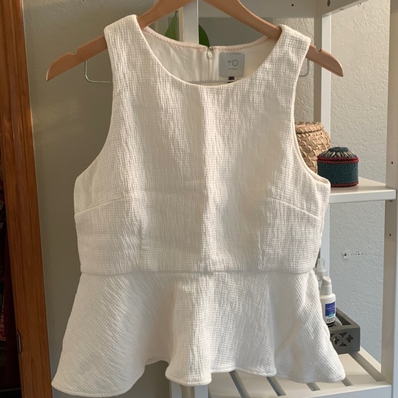 HD in Paris Peplum - Picture 2 of 6